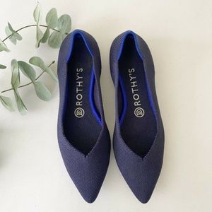 NIB Rothy’s Pointed Toe Navy Flats